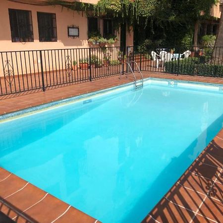 Tuguest Alhacaba Apartment - Free Parking Granada Exterior photo