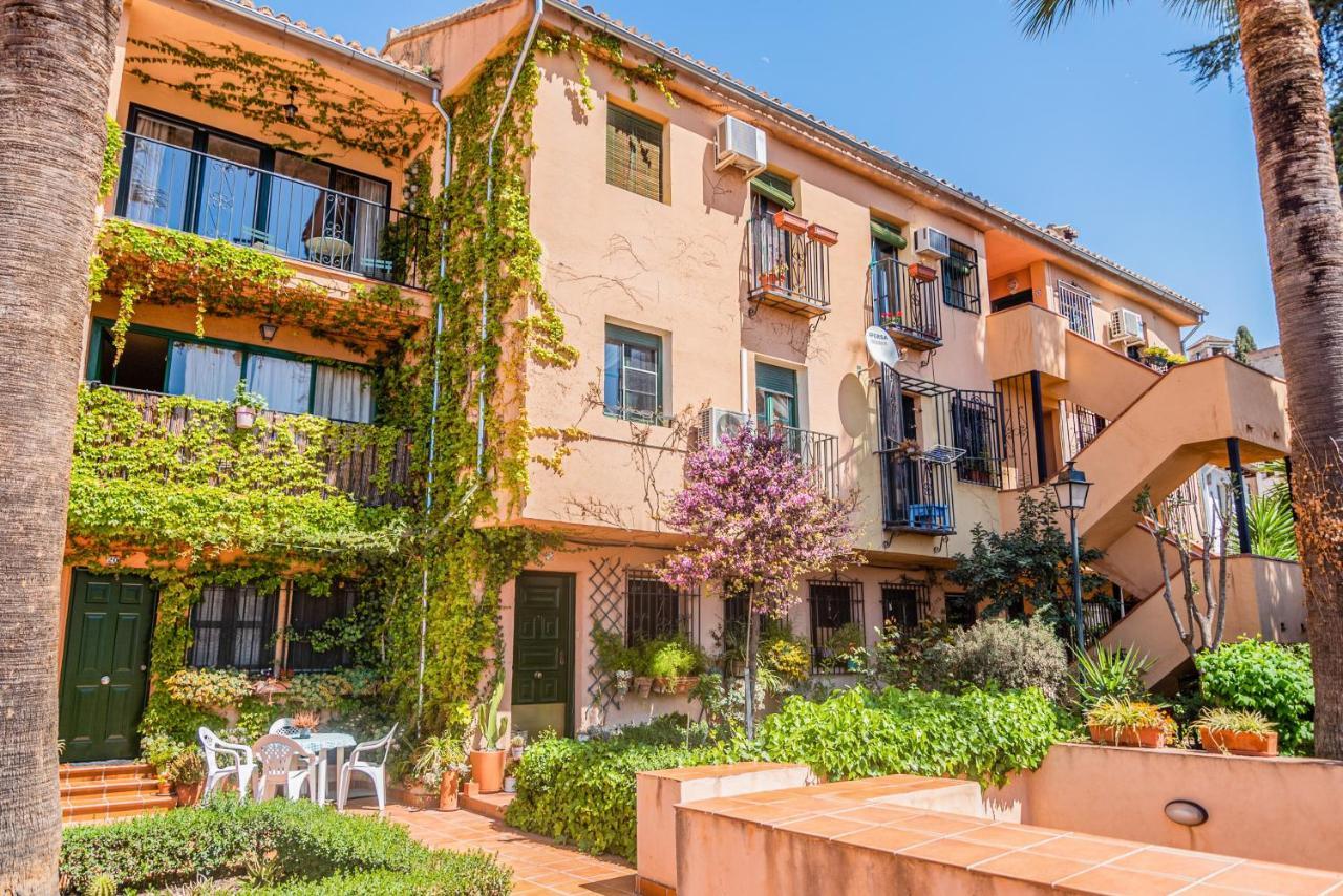 Tuguest Alhacaba Apartment - Free Parking Granada Exterior photo